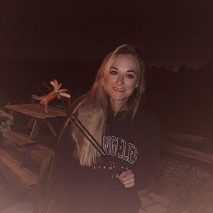 Meet your Posher, Stephanie